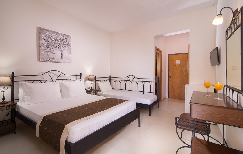 Hotel Rema Vourvourou Extérieur photo